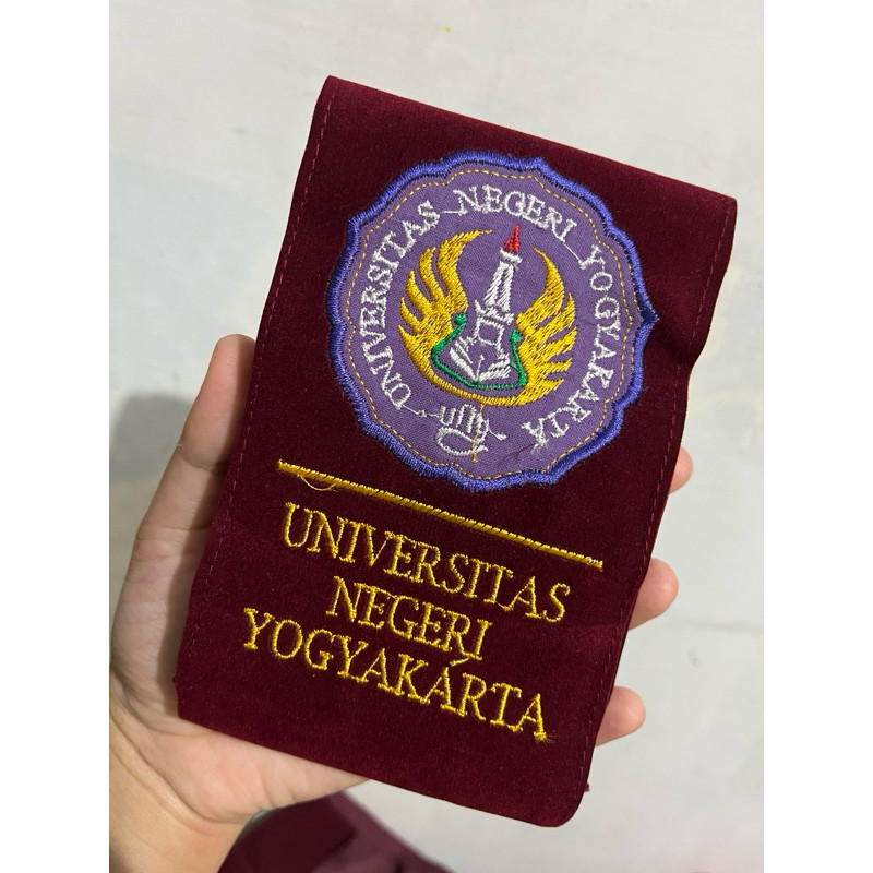 SELEMPANG LEHER - SELEMPANG KALUNG LOGO BERWARNA Selempang Wisuda