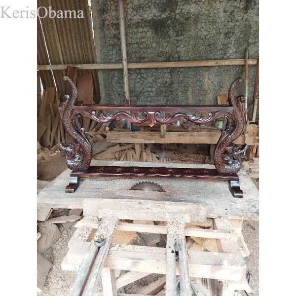 

jagrak rak keris, & tombak ukir naga halus lobang 5,7,9 termurah