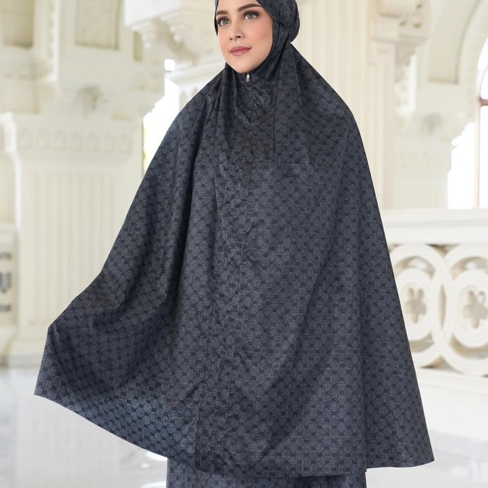 Buttonscarves Monogram Mini Capsule Prayer robe - Navy