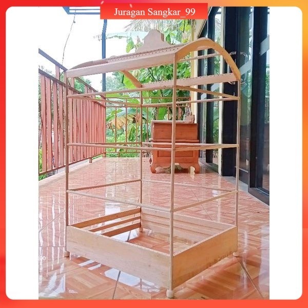 Sangkar burung replika raja ambrukan