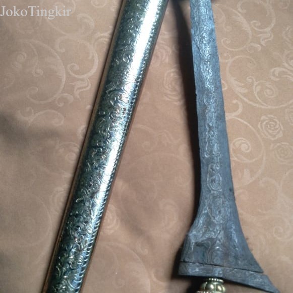 

Keris Tilam Upih Pamor Segoro Muncar Tangguh Majapahit antik