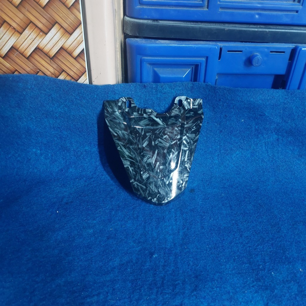 COVER PET STOP SAMBUNGAN BODY BELAKANG YAMAHA VEGA R NEW KARBON FORGED