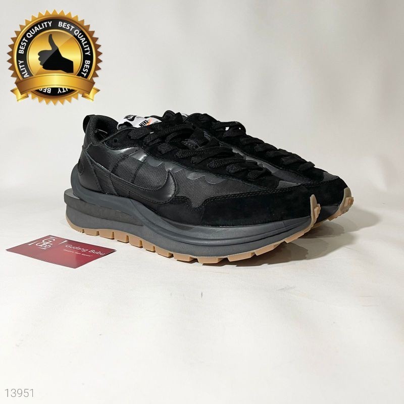 Sacai Vaporwaffle Black and Gum Sacai A5