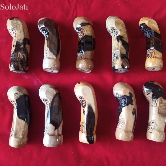 

Deder kayu timo antik