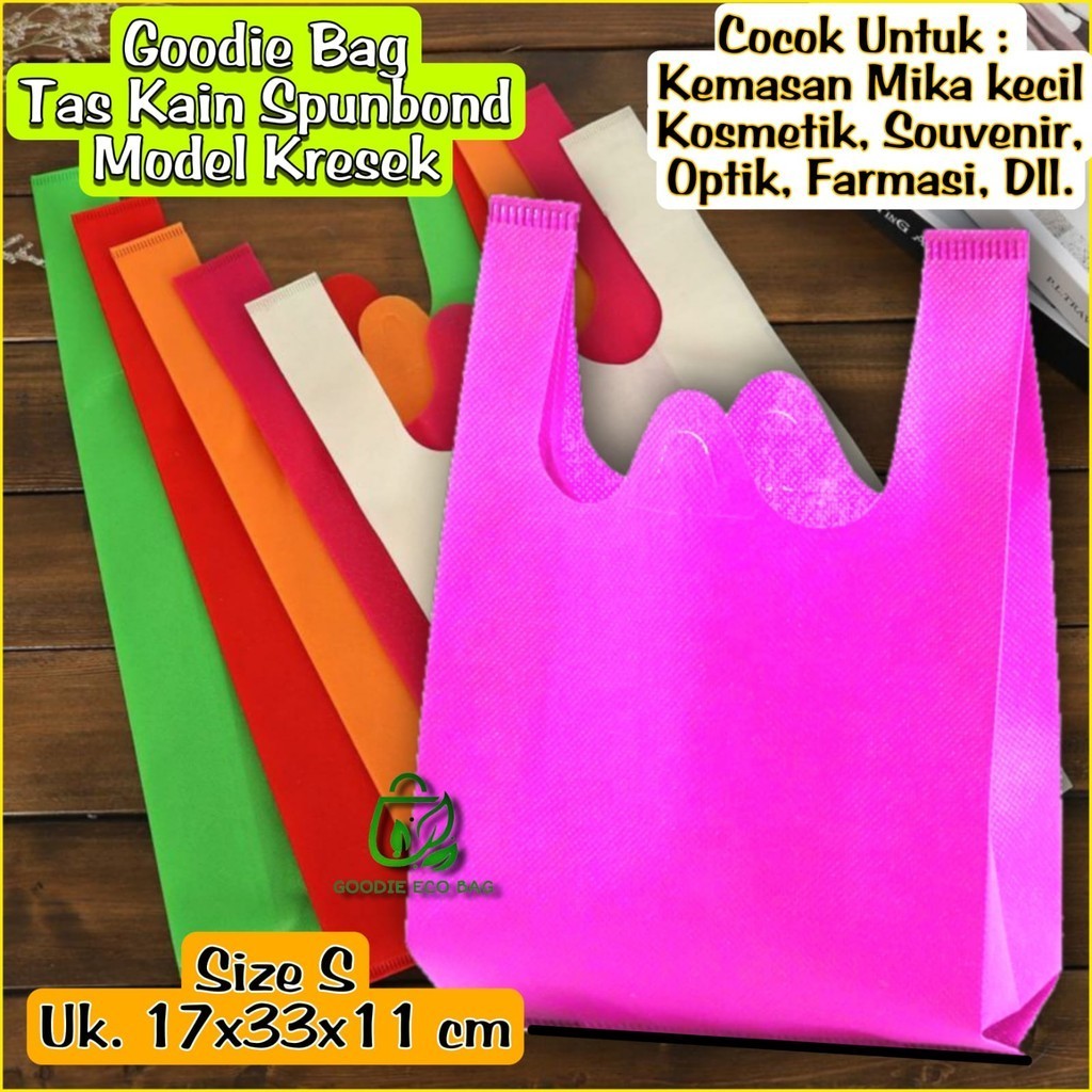 

Kodian 20 Tas Kain SpunBond Uk 17x33x11 cm Model Kresek Muat Mika Thinwall Salad Toples Snack Ultah
