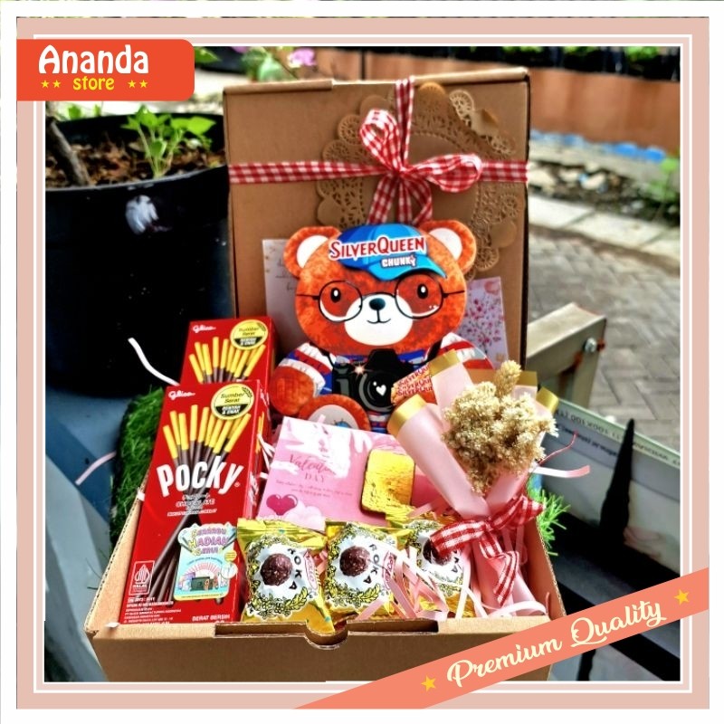 

Hampers murah Keren Promo Diskon / Hampers Silverqueen Bear hampers love silverqueen beruang chungkybar bear hampers valentine hampers coklat murah hampers pacar