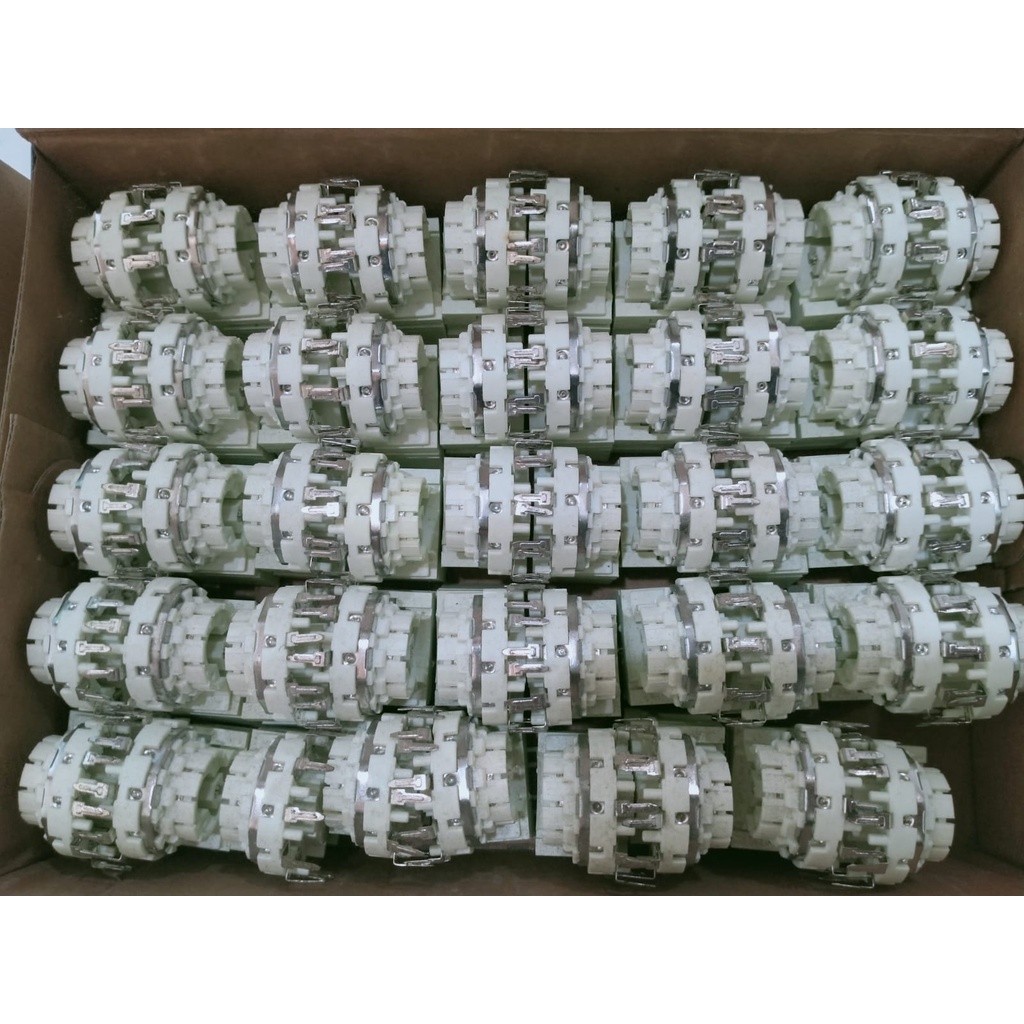 SOCKET SOKET CRT 7 PIN CAKAR