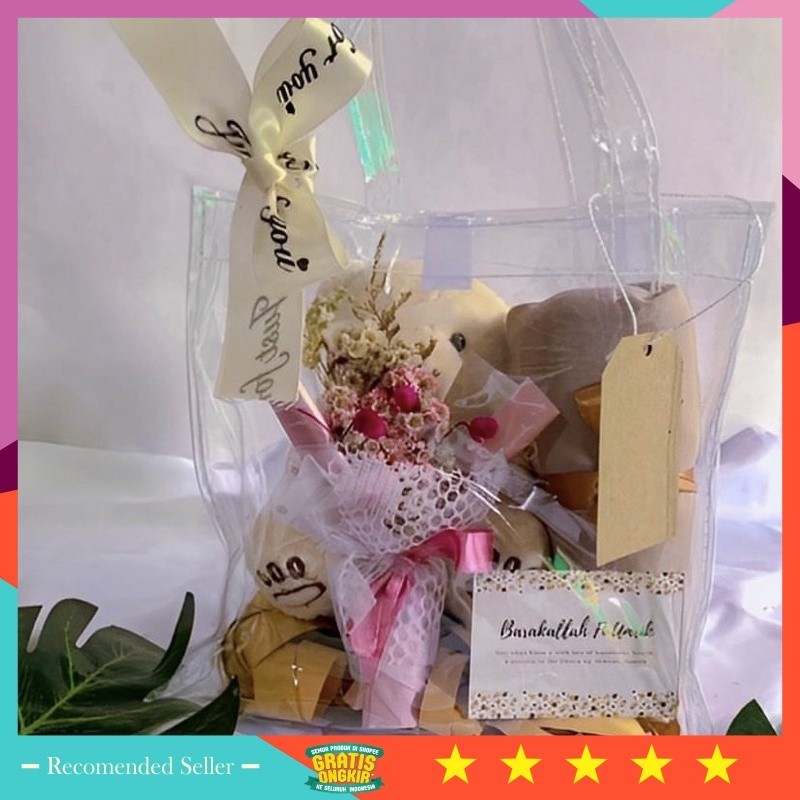 

Hampers Boneka Murah Wisuda Valentine Anniversary Wedding Pernikahan / Hampers Gift Bag For Gils/ Hampers Gift Box Cewek/ Kado Ulang Tahun/ Kado Wisuda/ Kado Anniversary/ Kado Valentine/ Kado Hari Ibu/ Hampers Gift Box/ Hampers Gift Box Cowo
