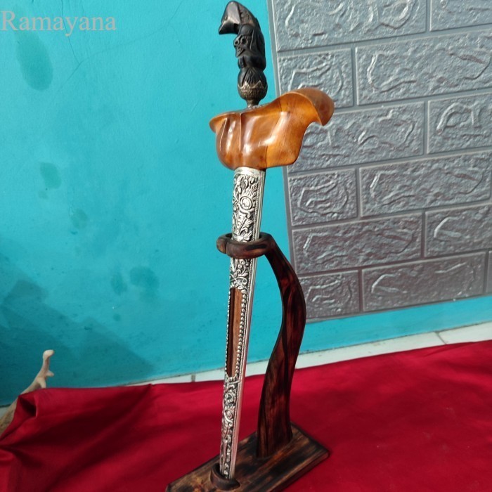 

Jagrak keris stand murah