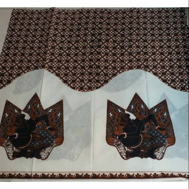 Kain Batik kota solo motif gunungan wayang semar