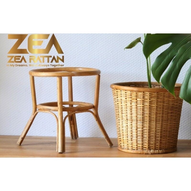 RB2 Standing Pot Bunga Rotan Alami Minimalis