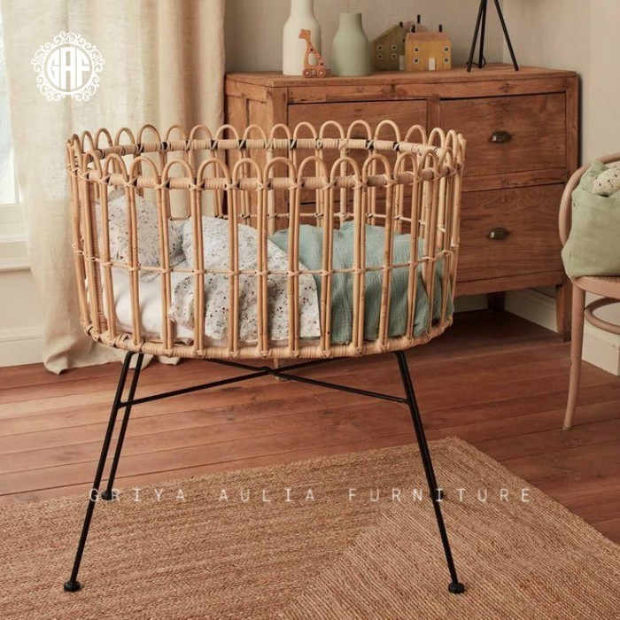 Box bayi rotan alami kaki besi beton tempat tidur bayi terbaru