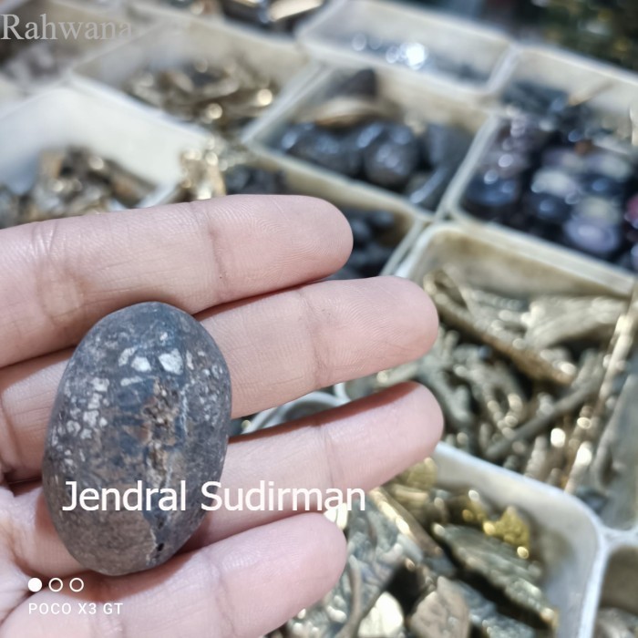 

batu meteorit asli Murah Meriah JD21 antik