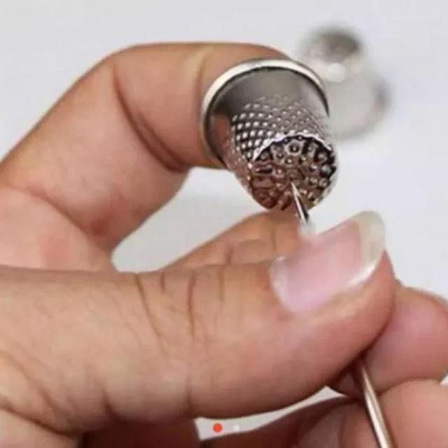 PENGAMAN JARI TANGAN ALAT JAHIT '/ KEBUTUHAN MENJAHIT '/ ALAT ALAT MESIN JAHIT >