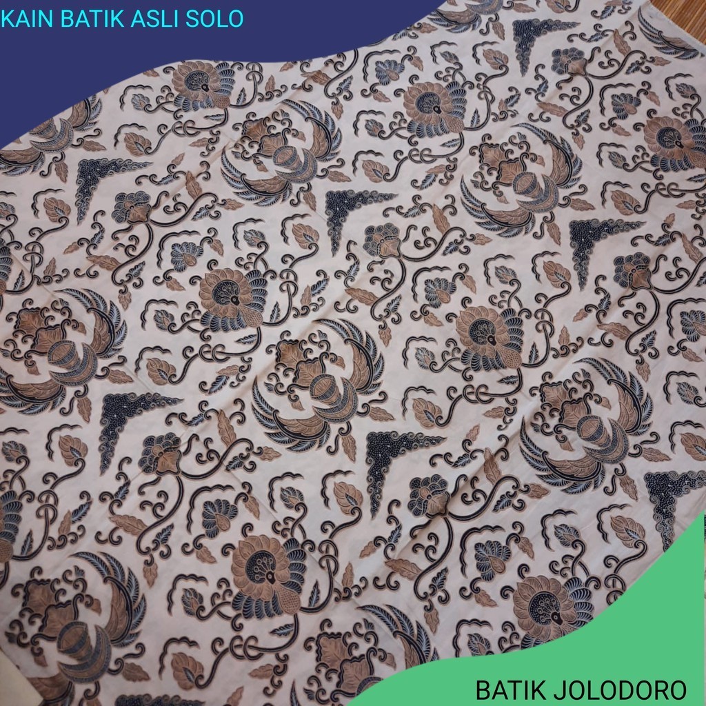 Kain Jarik Batik SOLO Lawasan Motif Latar Putih