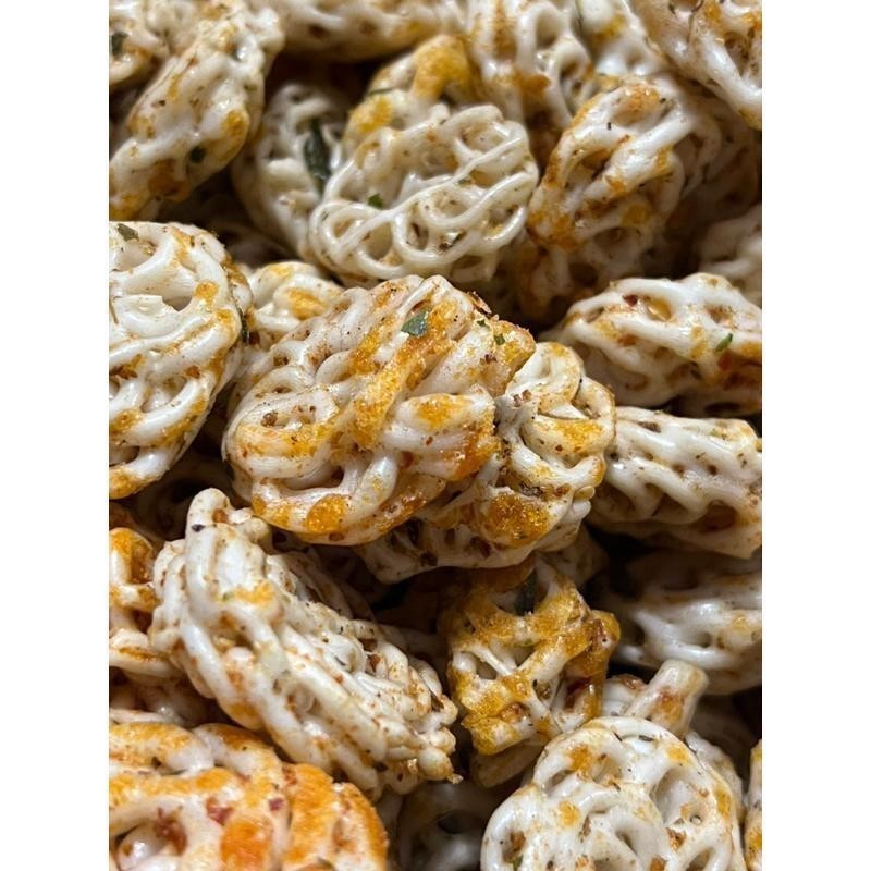 

Cemilan KERUPUK SEBLAK MANG RAFAEL 500GR Kriukk snack Food