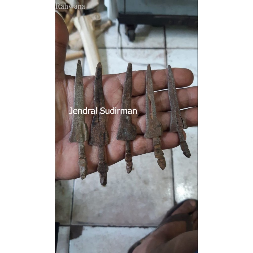 

ajimat keris putut pamengkang tangguh singasari Murah Meriah JD21 antik