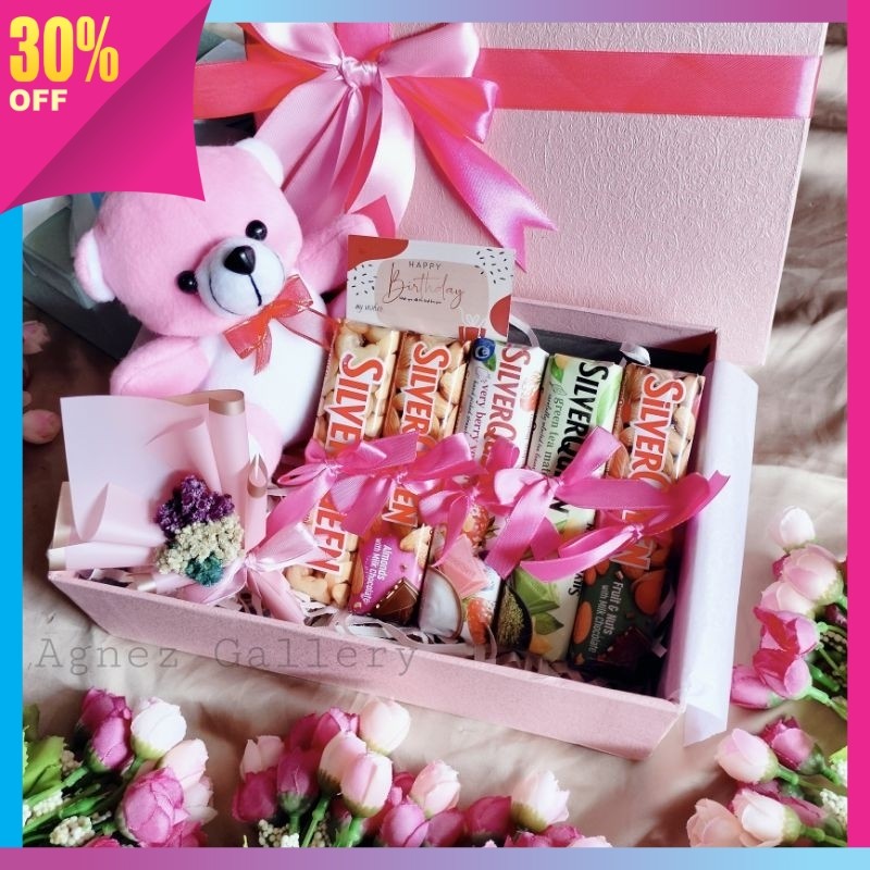 

kado buat pacar gebetan bestie Unik Kreatif Lucu / Hampers Coklat Snack Box / Kado Valentine Ulang Tahun Wisuda Natal / Souvenir Ulang Tahun / Silverqueen