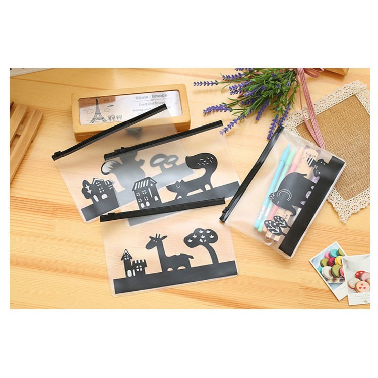 

Blossom TP0035 Tempat Pensil Cool Animal Transparan