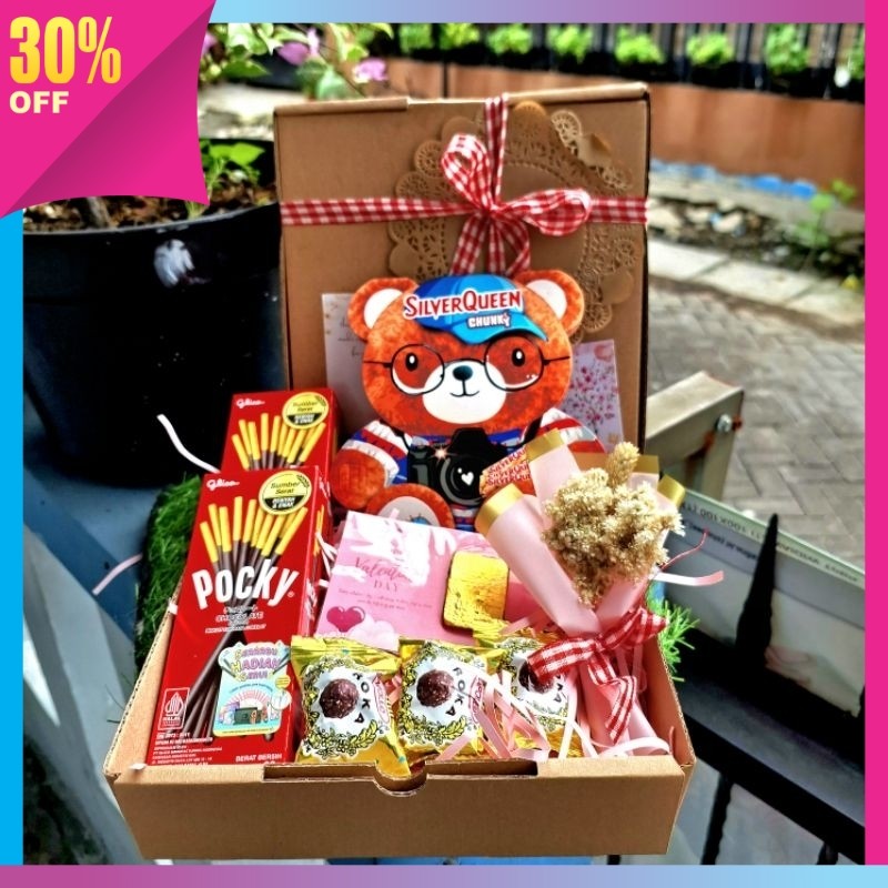 

Hampers Lucu Termurah Terlengkap / Hampers Silverqueen Bear hampers love silverqueen beruang chungkybar bear hampers valentine hampers coklat murah hampers pacar