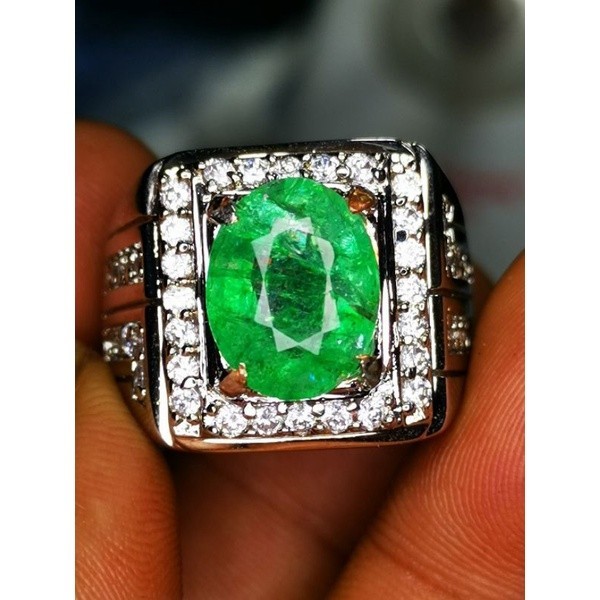 Batu permata asli zamrud colombia