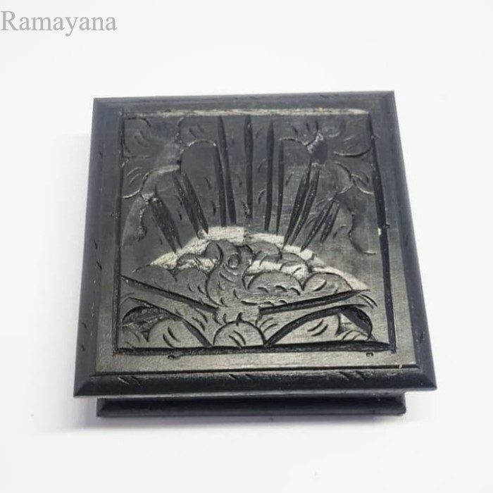 

Kotak Kayu Ukir Persegi Tempat Penyimpanan Perhiasan Batu Mustika Murah