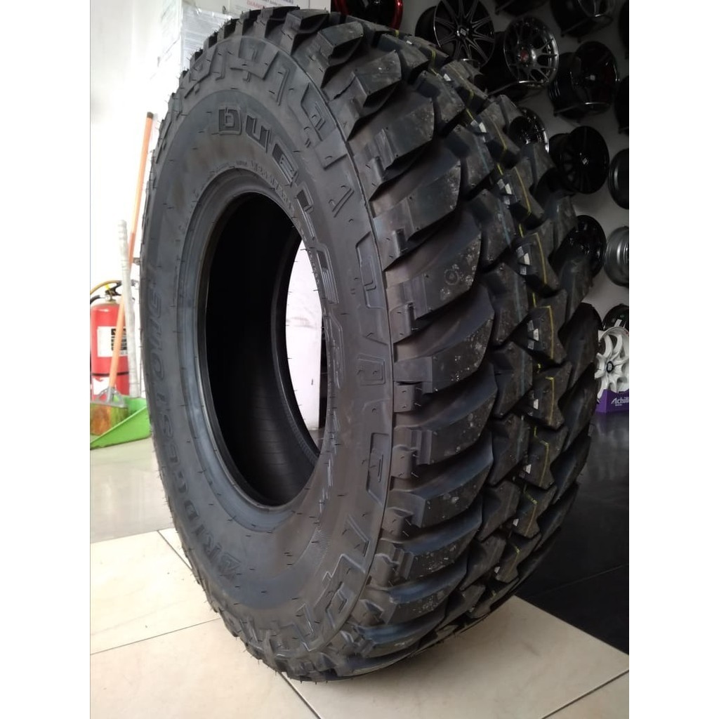 Bridgestone Dueler MT D674 235/75 R15 Ban Mobil offroad Feroza Taft