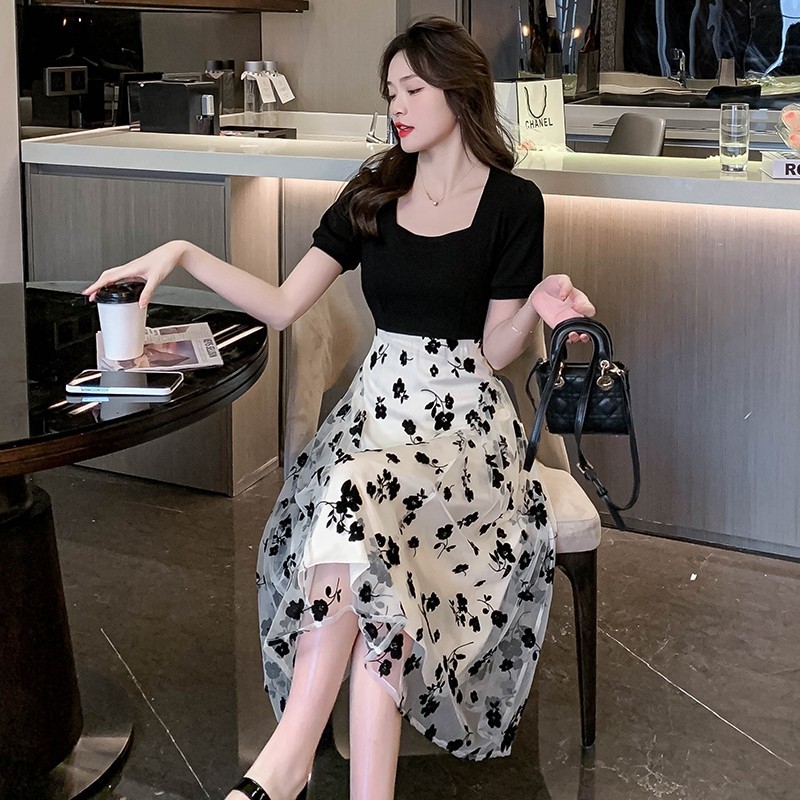 Hitam Elegant Korean Dress Prom Cantik Evening Lengan Pendek Pantai Wanita Midi Dress Princess Konda