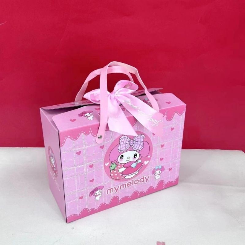

BOX MELODY CINNAMOROLL KOTAK TEBAL SOUVENIR SNACK PERMEN COKLAT GIFT BIRTHDAY BINGKISAN ULTAH MELODY CINNAMOROLL