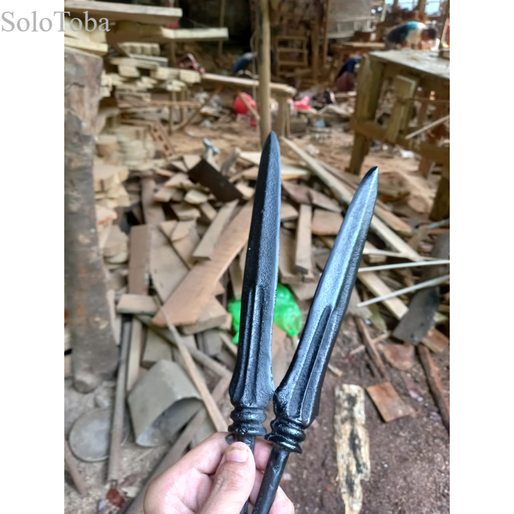 

keris belimbing dong pring sepuh tangguh mataramm keleng bkn megantoro sengkelat kamarogan antik