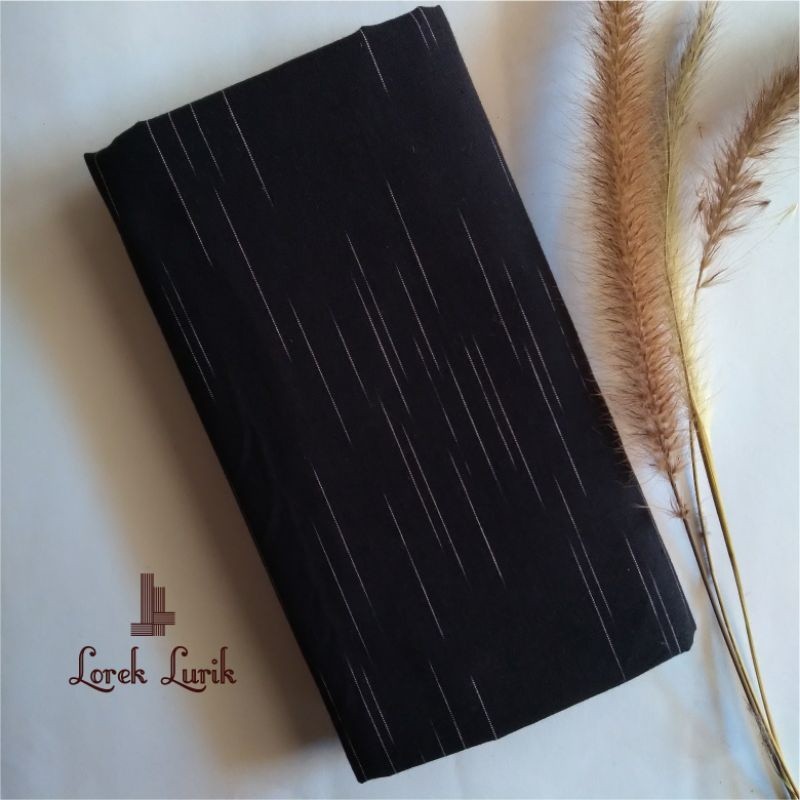 LURIK JAWA Kain Tenun Lurik Gerimis Hitam / Batik Lurik Gerimis Hitam / Bahan Beskap / Kebaya / Baju
