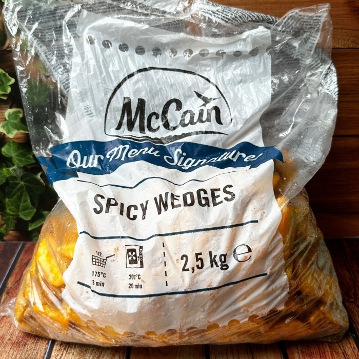 

McCain Fries Spicy Wedges / Kentang Goreng GOJEK GRAB