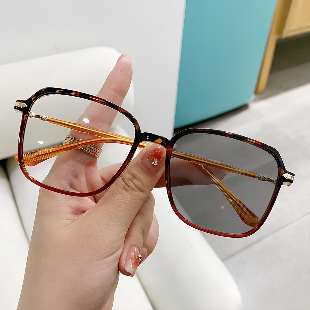 Kacamata Photocromic Bingkai Retro Petak Eyeglasses Wanita