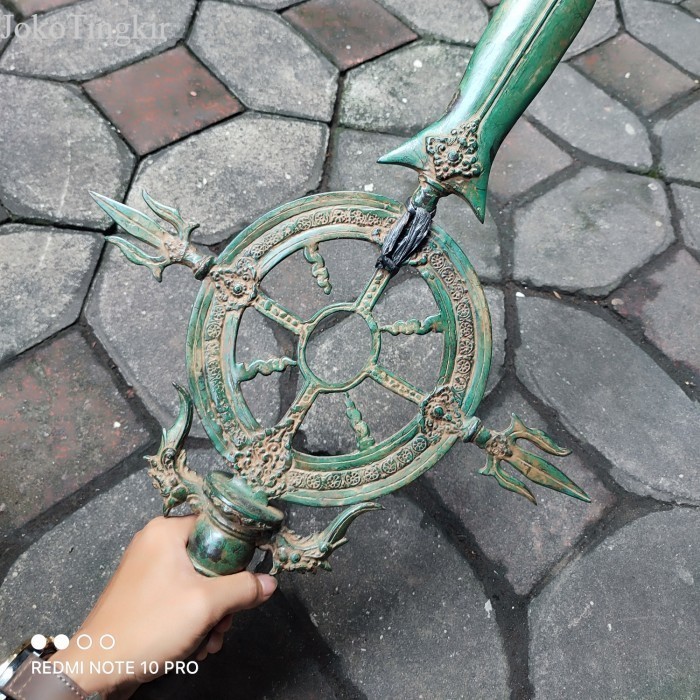 

PATAKA MAJAPAHIT KALA CAKRA antik