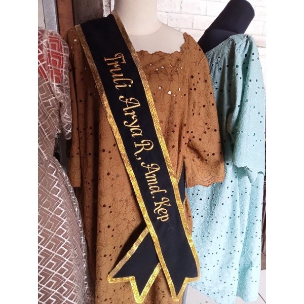 selempang wisuda bludru pita 1 lapis Selempang Wisuda