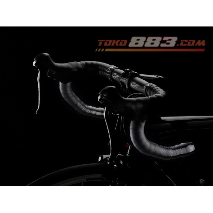 

CICLOVATION Bar Tape with Leather Touch - Fusion Series Black worikateid