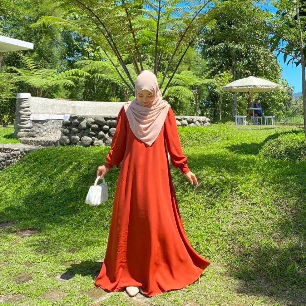 Lovina Dress By Shadira - gamis syar'i bahan Wolfis Grade A, Gamis syar'i, gamis Wolfis, gamis polos