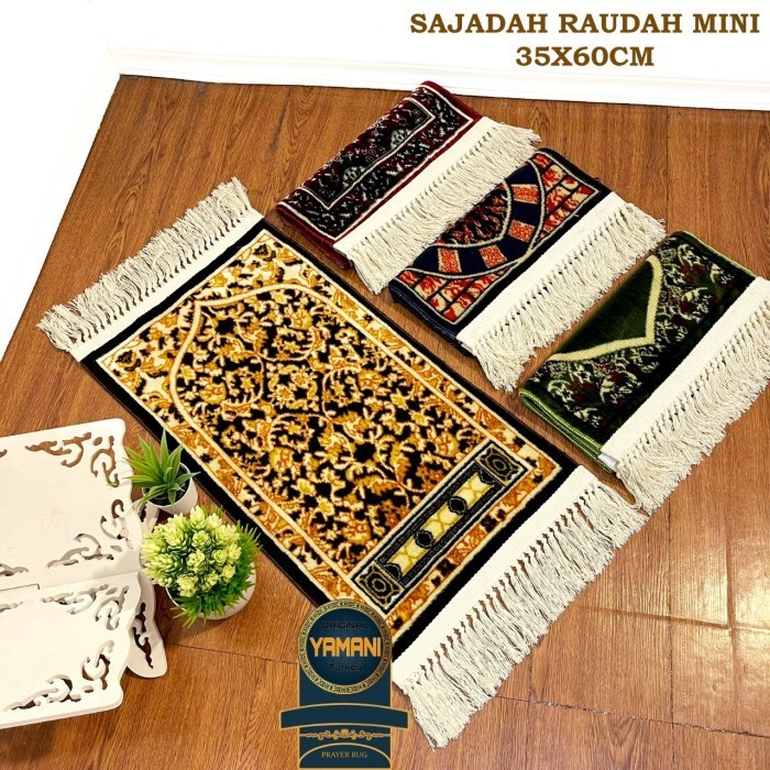 SAJADAH KECIL MUKA TEBAL MOTIF RAUDAH HALUS DAN LEMBUT