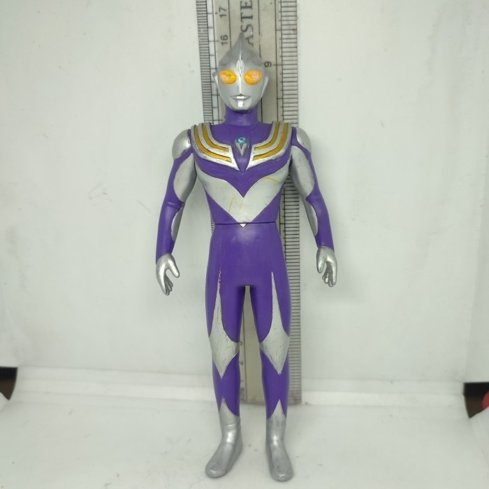 Vinyl Figure 6' UHS Ultra Ultraman Tiga Sky Type Bandai Sofubi Sofvi