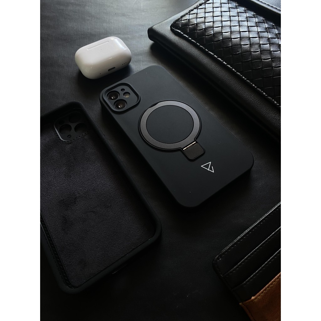 BLACK OMEGA MAGSAFE CASE SILICONE