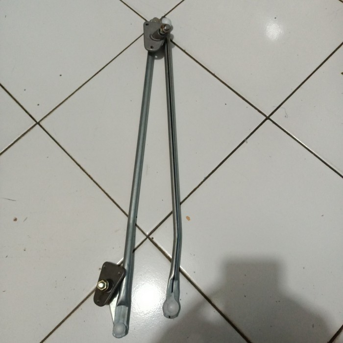 Part LINK WIPER TOYOTA COROLLA DX KE70 1980-UP TAIWAN