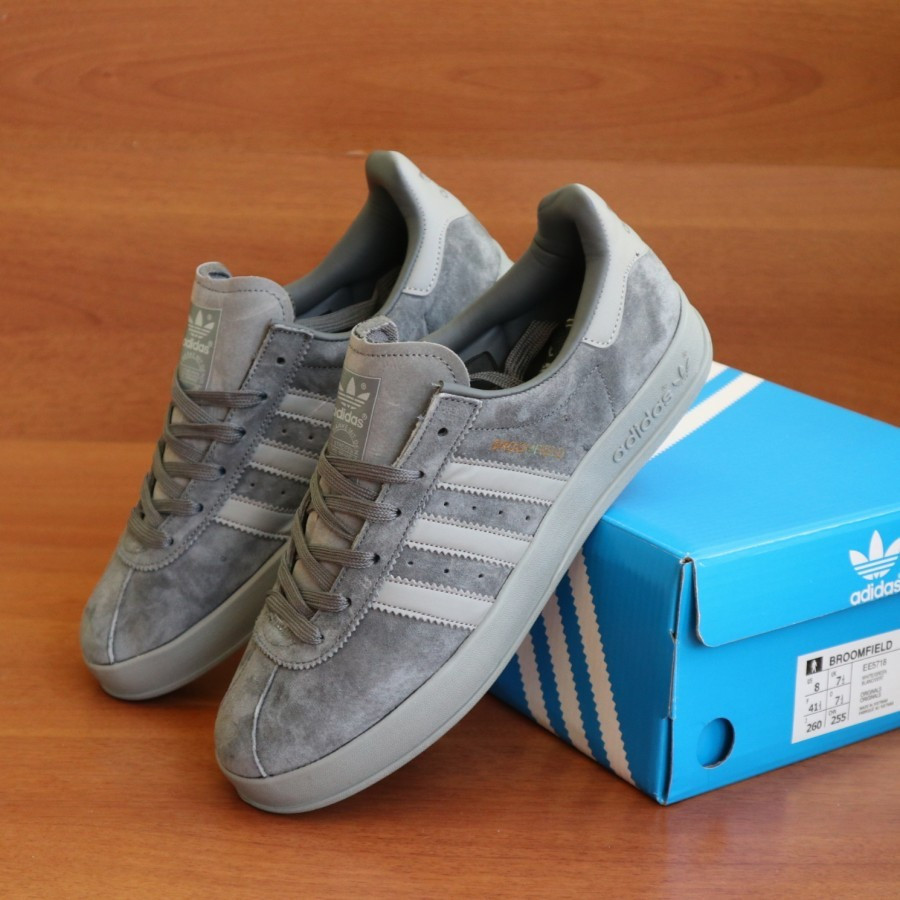 Sepatu Sneakers Pria Wanita Adidas Broomfield Dark Grey Flash sale