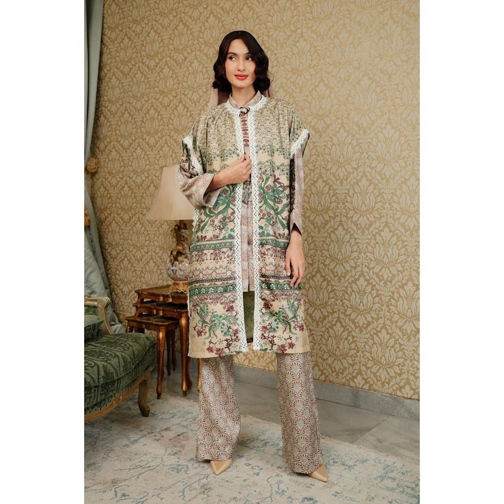 SERENITY SOIREE SQUARE OUTER - BENANG JARUM