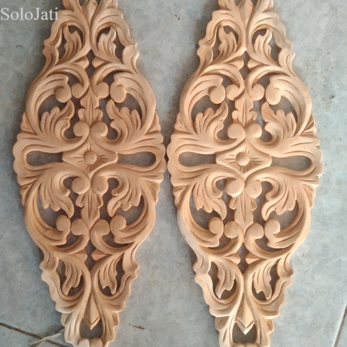 

Model Ornamen Ukir Tempel Kayu Jepara Berkualitas Bahan Kayu Mahoni murah