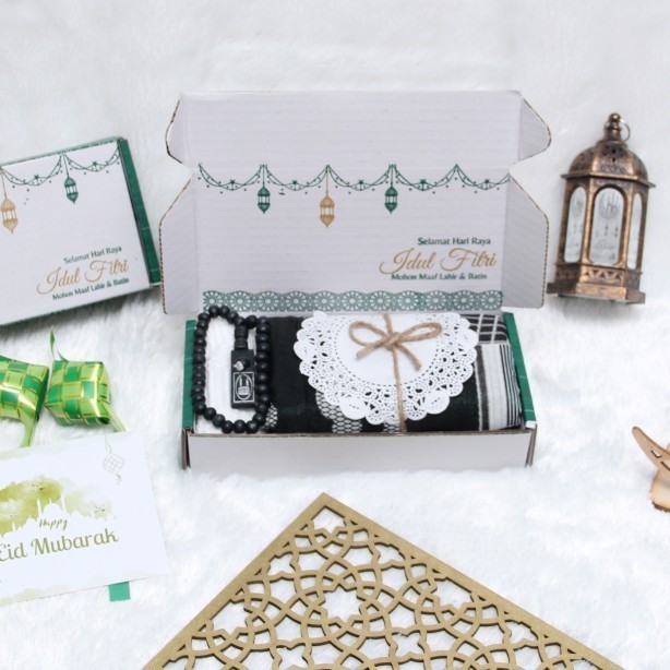 

hampers cowo sajadah/gift box/kado ulang tahun/wisuda/parcel lebaran - paket cowo, box biasa