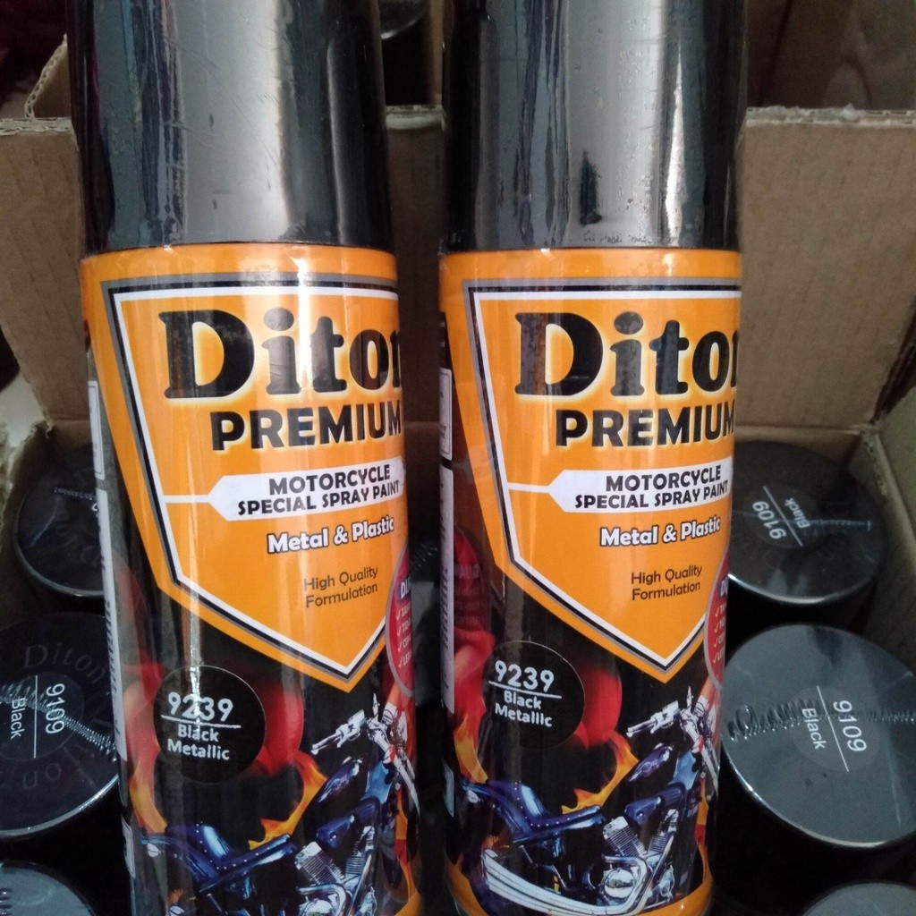 

Pilok Pilox Cat Diton Premium Black Metallic 9239 Tahan Bensin 400cc hitam mnegkilap hitam glosy gliter