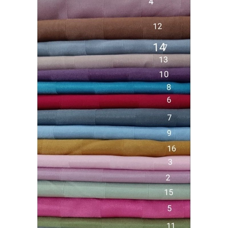 Quilt Cover | Duvet Cover mikro Motif Garis banyak warna