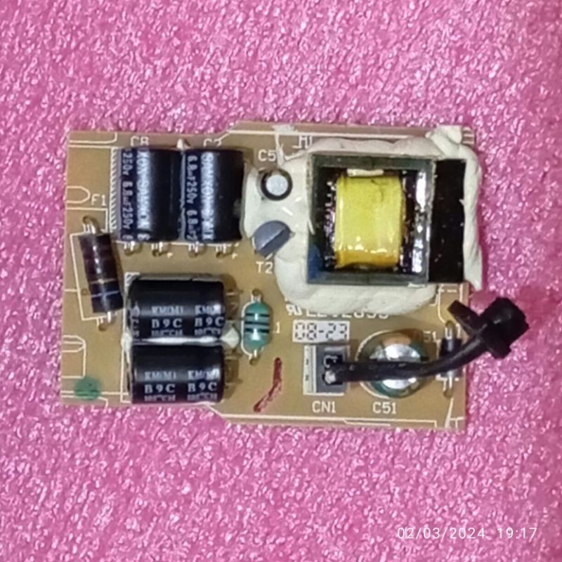 Adaptor charger 5 volt 1.5 ampere