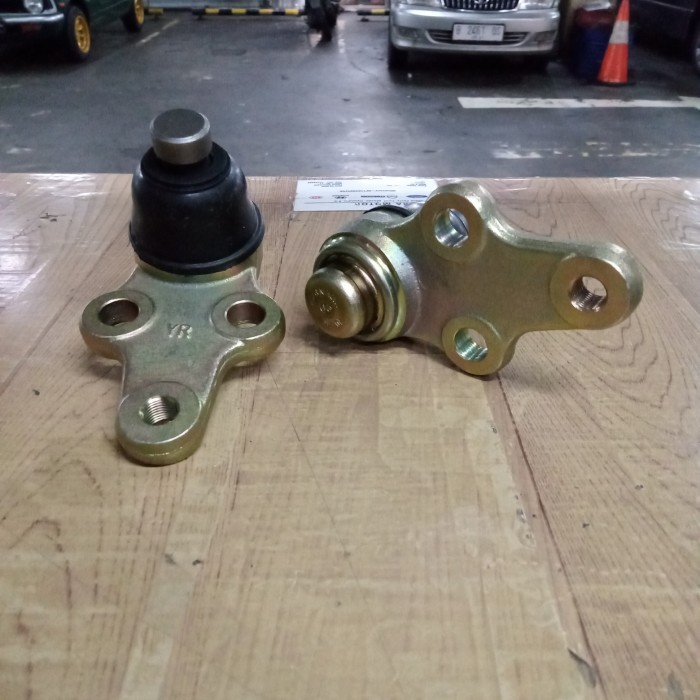 Ball joint lower arm Hyundai TRAJET CVVT 545300 3A200 berkualitas