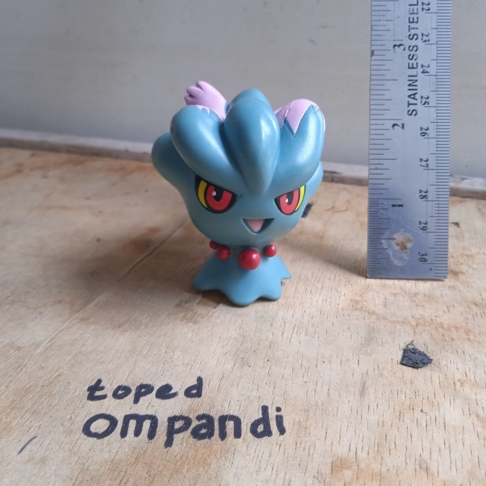 Toys figure pokemon misdreavus jakks